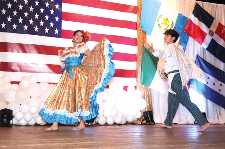 Lynn cerró con broche de oro Mes de la Herencia Hispana