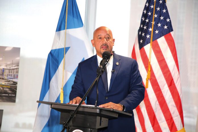 Alcalde de Lawrence Brian DePeña