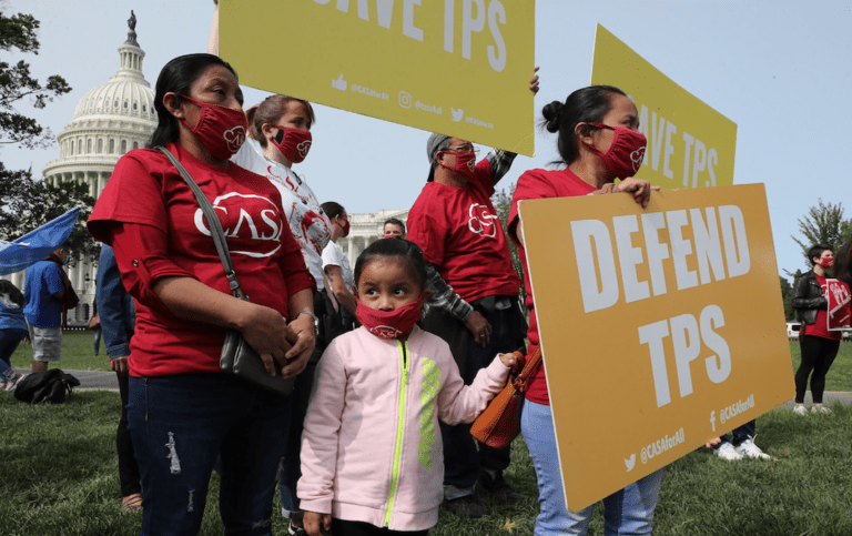 Se caen negociaciones del TPS: Conoce tus derechos