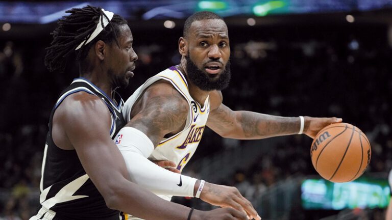 LeBron James bate otro récord más y supera a Magic