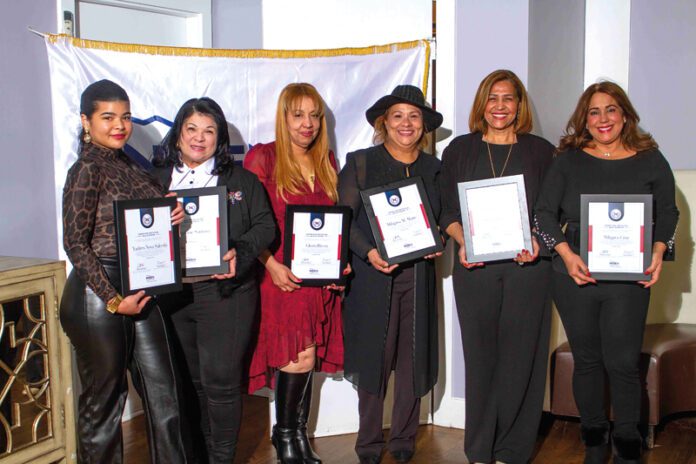 7-Index reconoce a mujeres_3