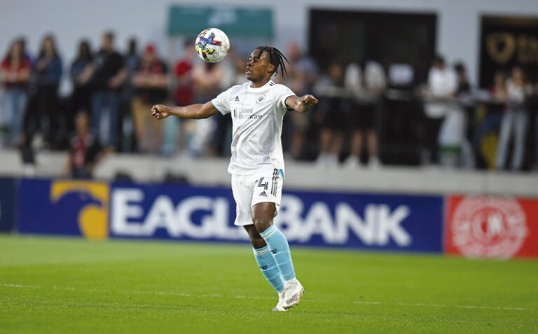 Defensor de Revolution se unirá al USMNT para campamento en Carson, California