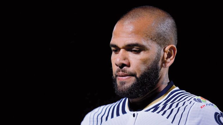 Alves preso acusado de violación