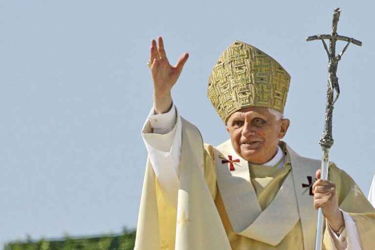 Adiós Papa Benedicto XVI