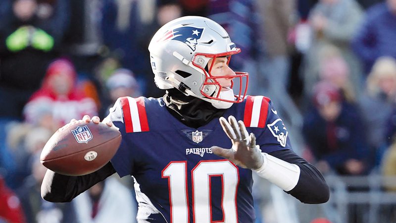 Los Patriots aún con vida para los playoffs 1 21 Dept Patriots
