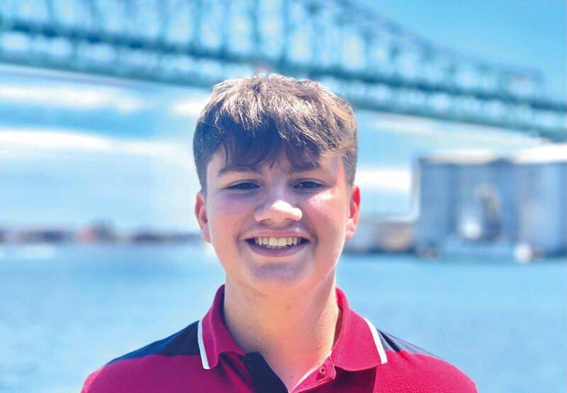 El estudiante de Chelsea High School, Jimmy Merino '24, ha sido seleccionado para representar a Chelsea y al estado de Massachusetts en el Programa Juvenil del Senado de los Estados Unidos (USSYP) en Washington D.C.