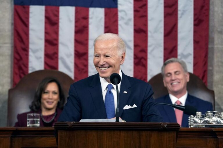 Biden pide apoyo de republicanos en Estado de la Unión