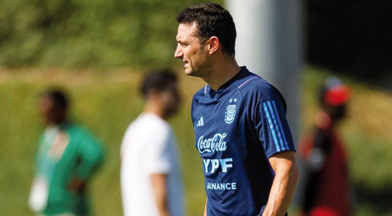 Scaloni sigue al frente de seleccionado argentino