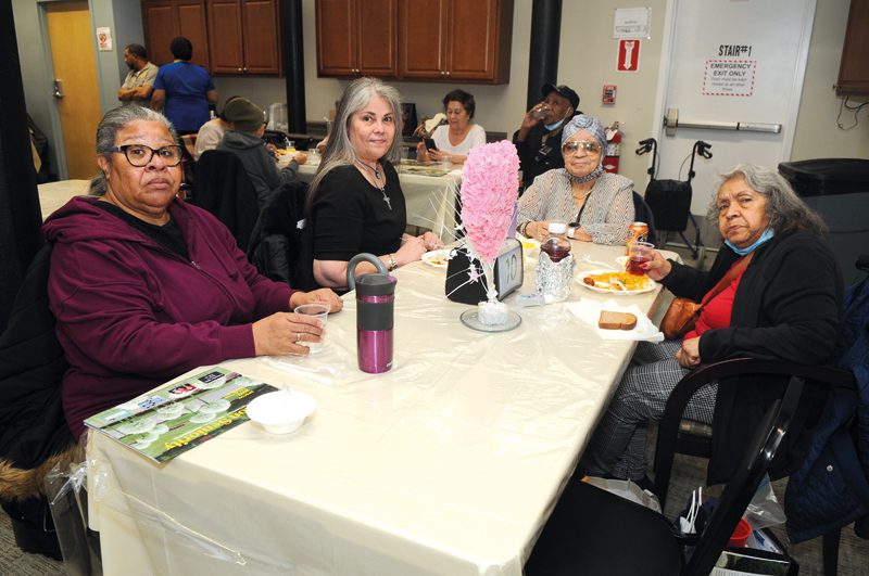 Con el apoyo de la concejal de la ciudad de Boston, Julia Mejía, "Nuevo Día", el primer centro latino para personas envejecientes pudo entregar valiosa ayuda para "un mañana mejor en tiempo de post pandemia del COVID-19".