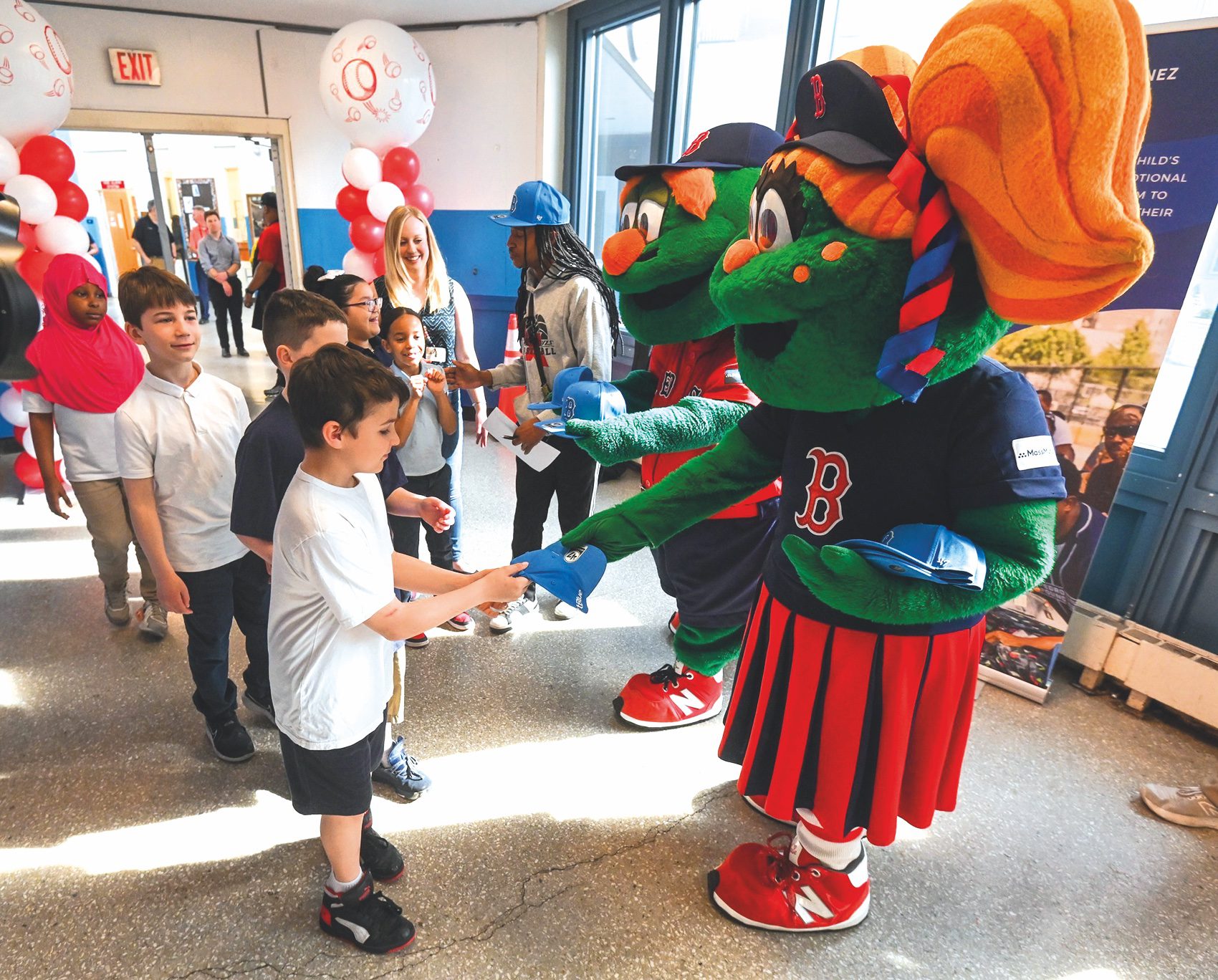 Red Sox y Jet Blue en las escuelas públicas de Boston
