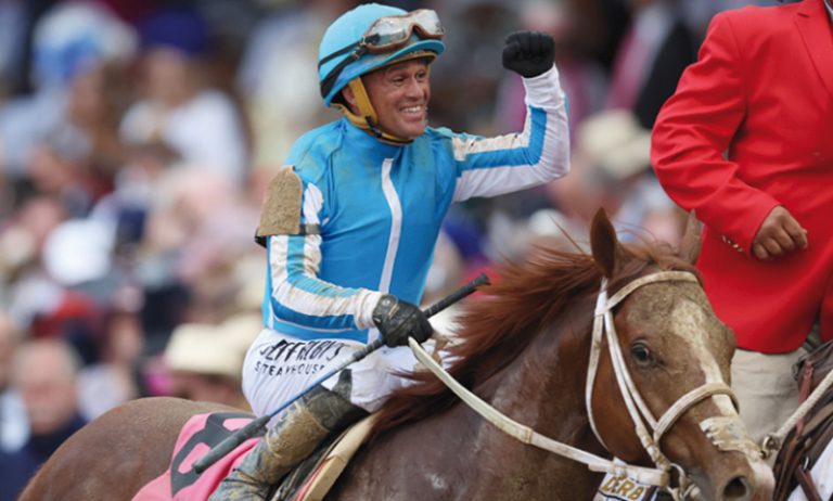Javier Castellano gana Triple Corona