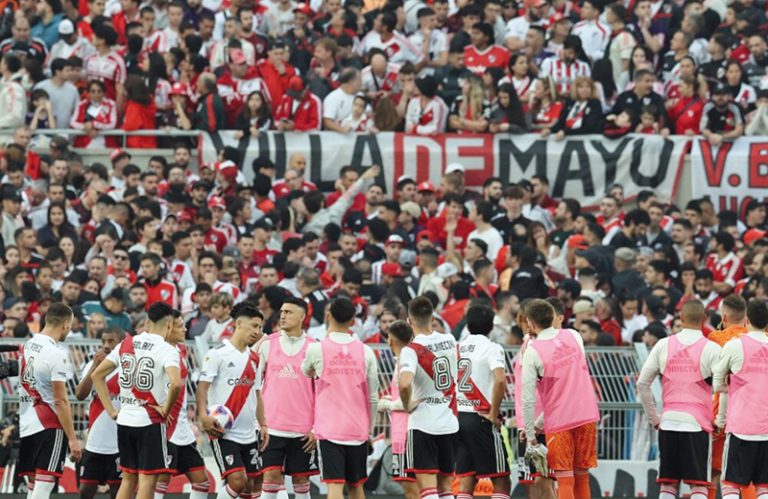 Luto en fútbol argentino