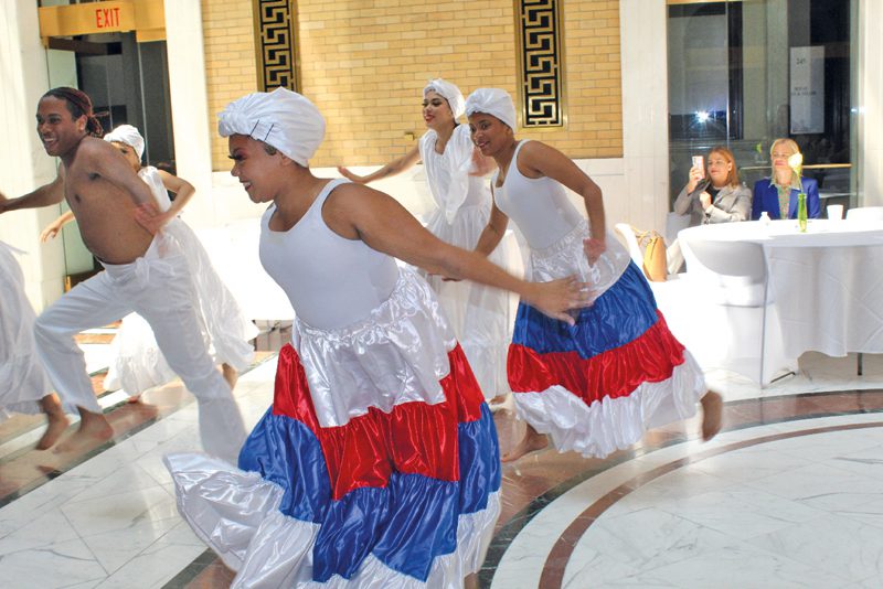 Ritmo Canela en la Casa del Estado