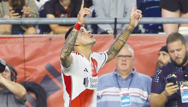 Gustavo Bou jugador de New England Revolution