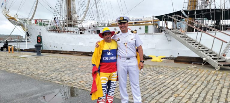 Buque colombiano Gloria