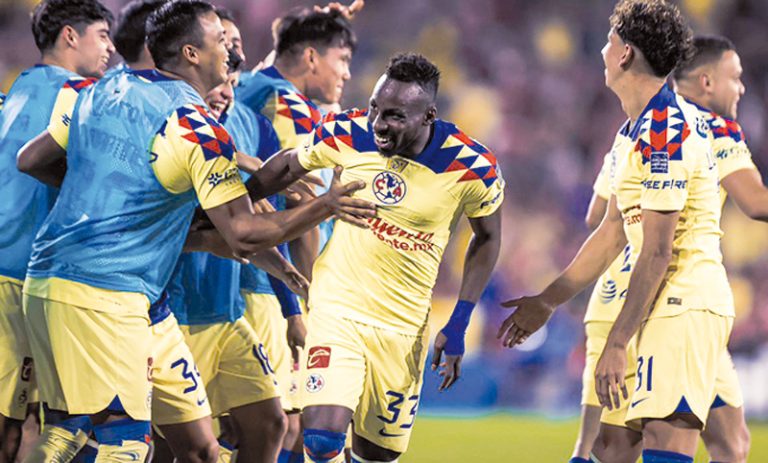 América se impone a Chivas con doblete