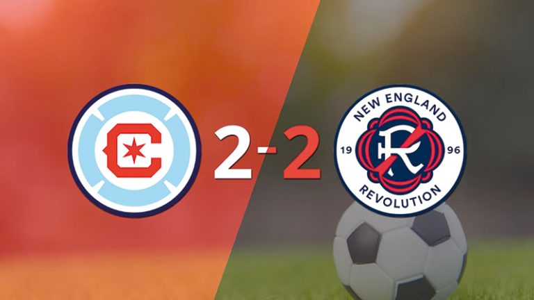 Empatan Revolution y Chicago Fire