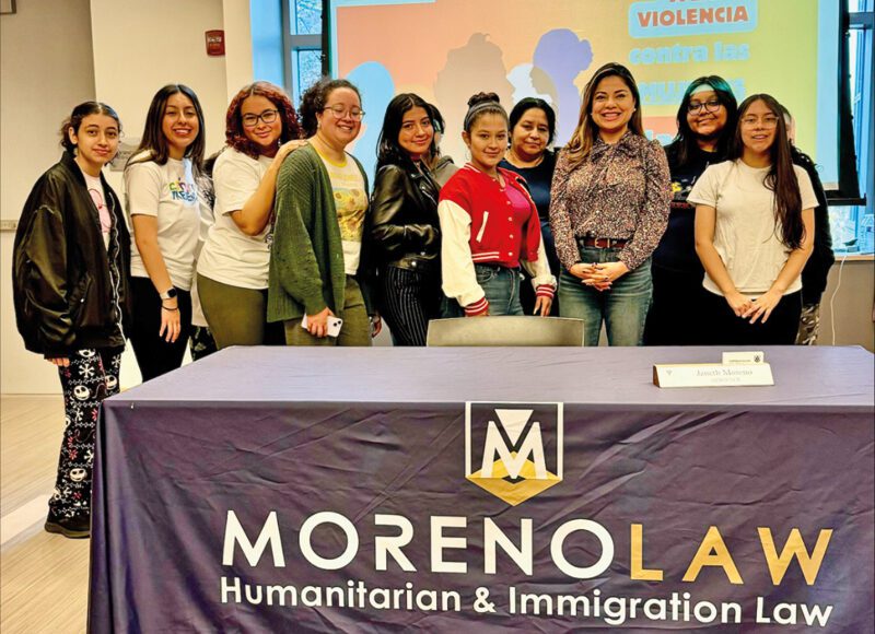 Mujeres migrantes reciben asesoría sobre violencia doméstica y sus derechos