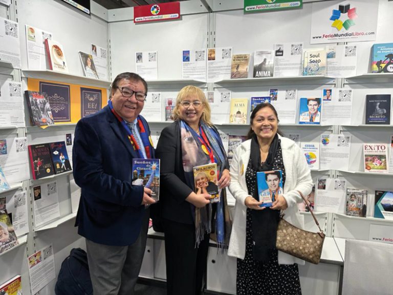 El Mundo Boston en Frankfurt con Max Torres y Olga Lattarulo