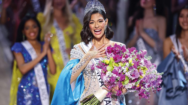 Miss Nicaragua Sheynnis Palacios 
es la nueva Miss Universo