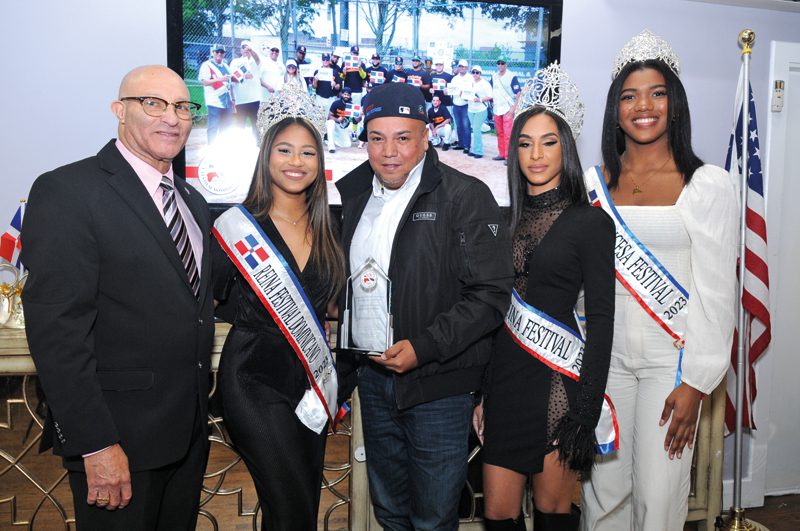 Festival Dominicano
galardona a patrocinadores