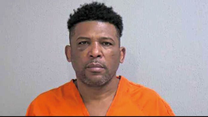 Buscado por asesinato en Lawrence es arrestado en Texas