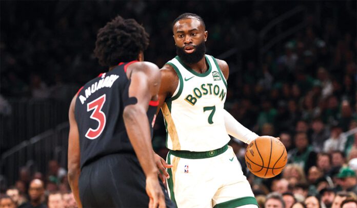 Boston tuvo que transpirar pero consiguió la victoria