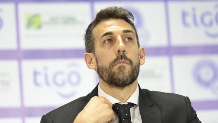 Español David Dóniga nuevo DT de El Salvador