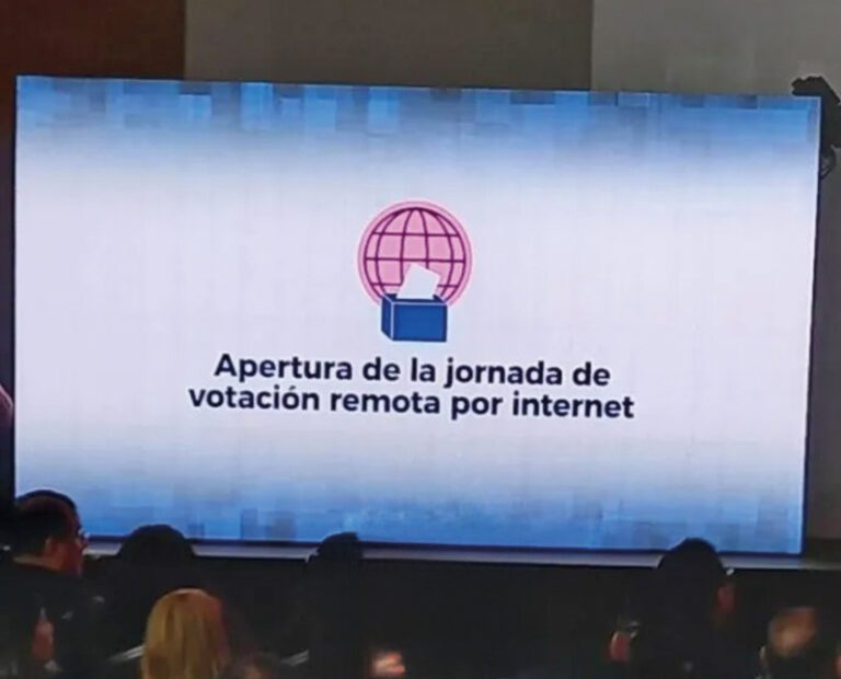 Comienza votación por internet por elecciones en El Salvador