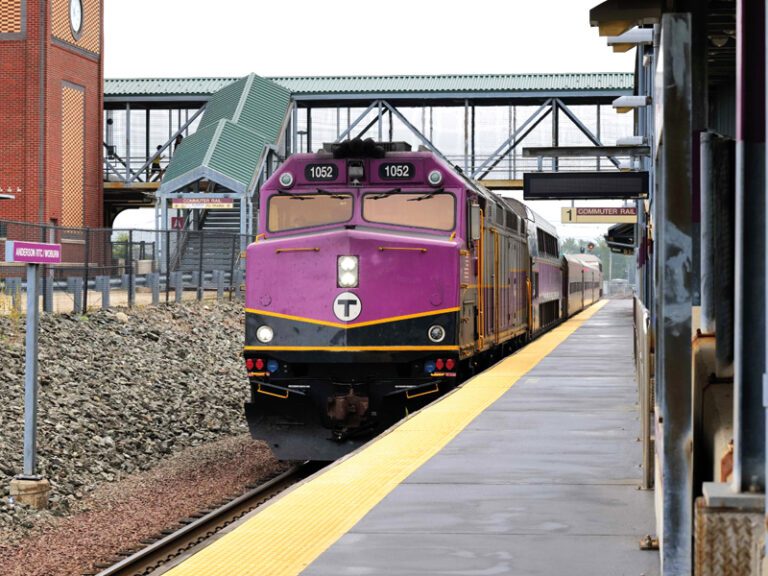Linea Morada de MBTA