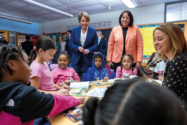 Una nueva iniciativa denominada "Lanzamiento de alfabetización" puso en acción la administración Healey-Driscoll para el éxito en la lectura desde los 3 años hasta el 3er grado con estudiantes