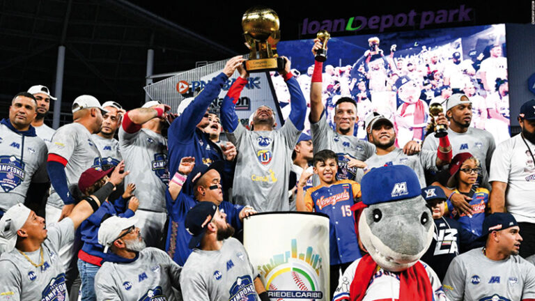 Los Tiburones de La Guaira son los campeones del Caribe por primera vez en su historia.
