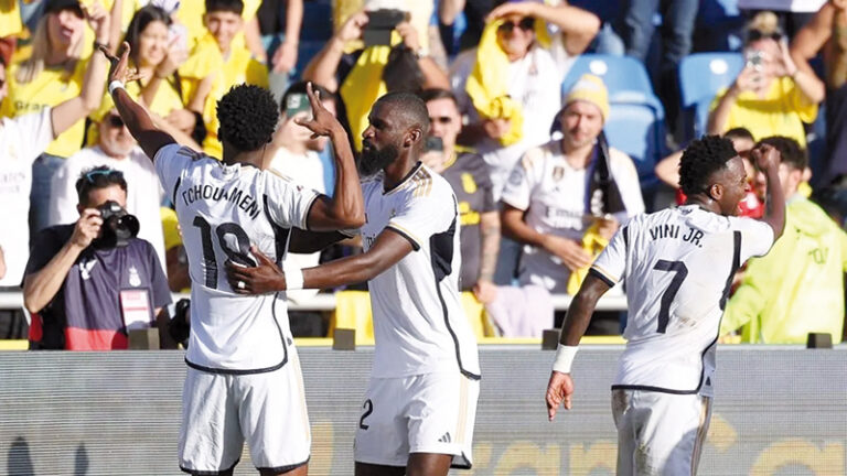 Real Madrid remonta derrota