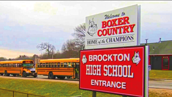 Guardia Nacional tomaría control de escuela secundaria de Brockton