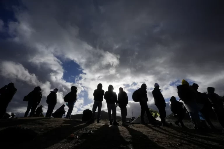 Cruces ilegales en la frontera sur se desploman en enero luego de un diciembre récord