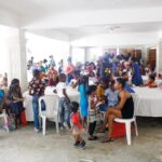 Ayudando a familias víctimas de tragedia en Carnaval de Salcedo