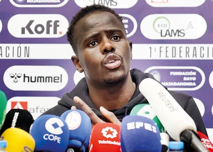 La increíble sanción a Cheikh Sarr, víctima de racismo