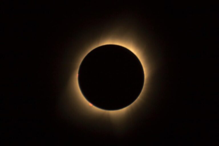 Lo que debes saber para ver el eclipse solar en Nueva Inglaterra