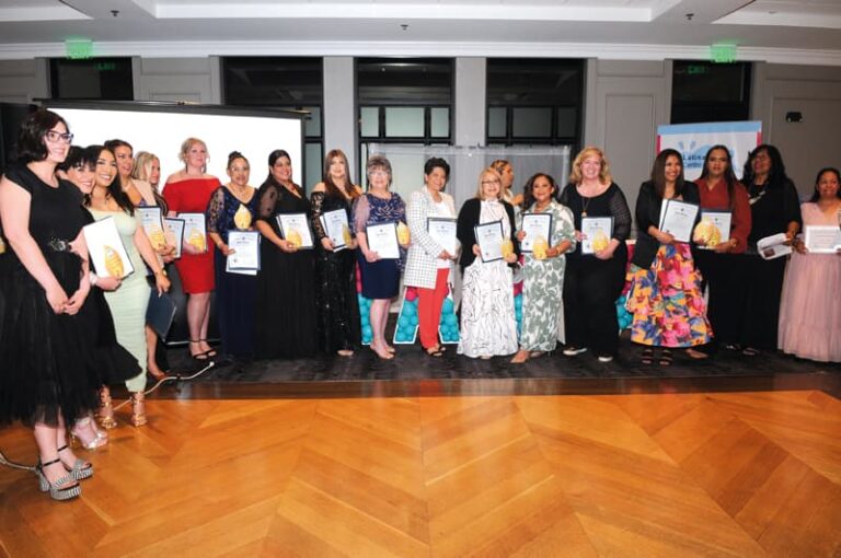 Latina Center MARIA - USA - International celebró con Gran Noche de Gala el Día de la Madre y el octavo aniversario de su creación.