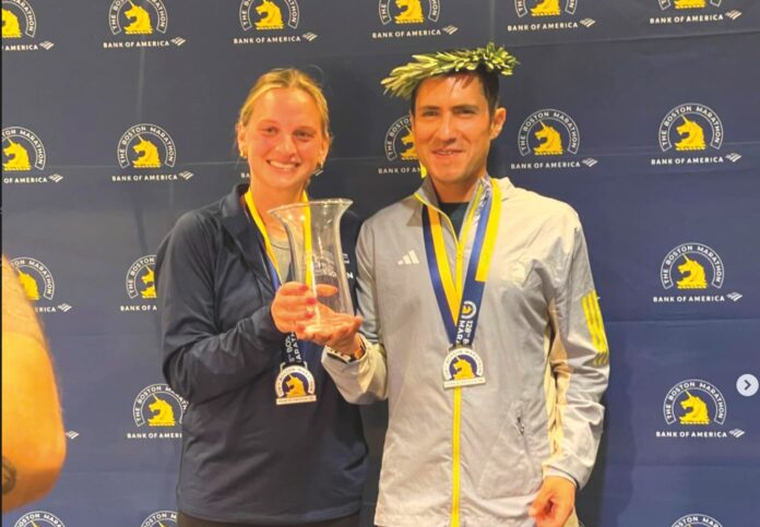 Irwin Ramírez aún celebra el primer lugar que ganó en la División de Ciegos de Maratón de Boston