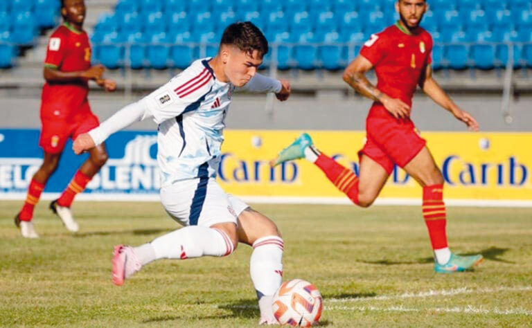 Costa Rica golea a Granada en eliminatoria mundialista