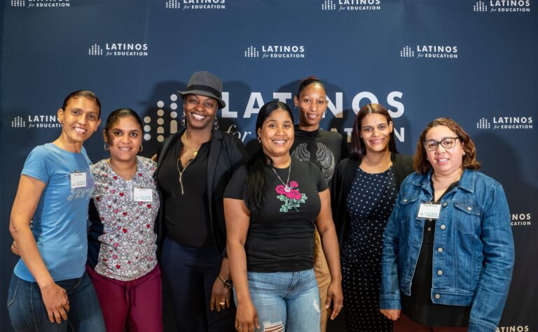 Madres de estudiantes latinos se reúnen con autoridades escolares de Salem
