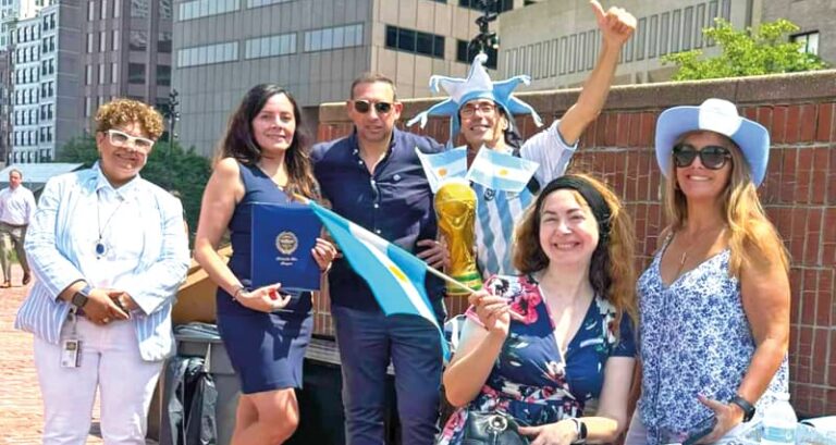 Argentinos celebraron sus Fiestas Patrias en Boston