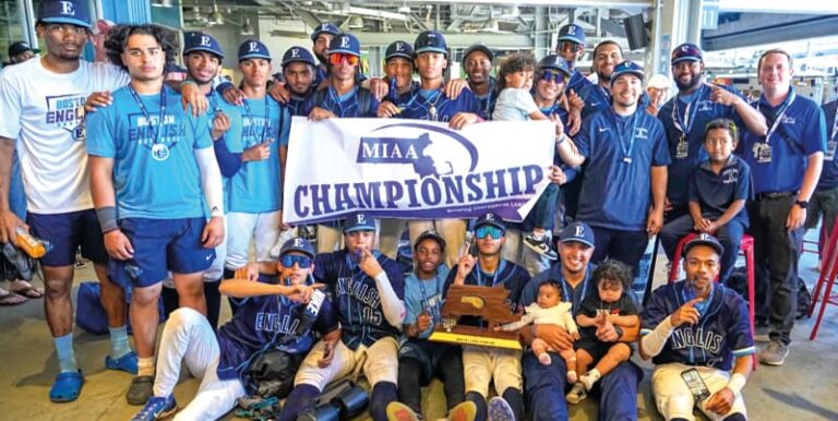 Boston English High Team gana su primer título estatal