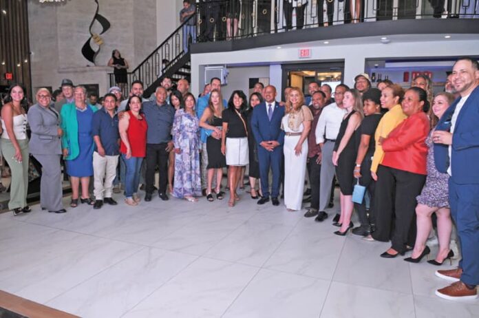 Lawrence hizo historia con "Buen Provecho Awards"  al premiar por primera vez a los mejores restaurantes y bares de la ciudad