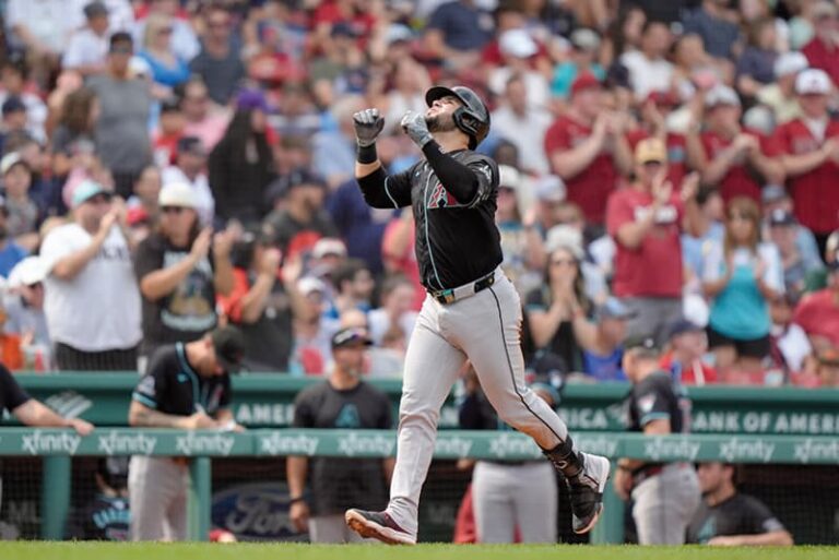 Diamondbacks completan barrida de 3 juegos frente a Red Sox