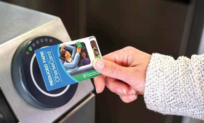 Tarifas reducidas para pasajeros con ingresos elegibles de la MBTA