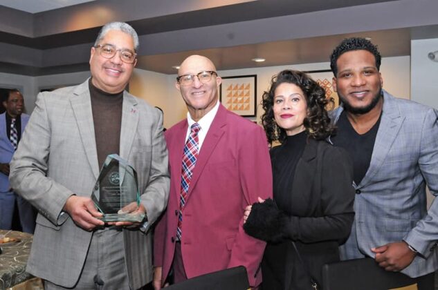 Premia a auspiciadores del Festival Dominicano