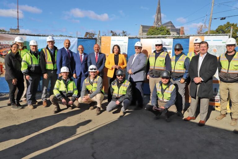 Histórica construcción de nueva estación de policía