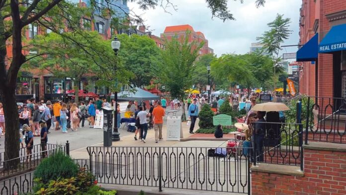 Nuevas fechas de invierno que amplían la tradición exclusiva para peatones en Newbury Street que estará libre de automóviles
